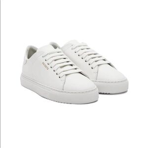 Axel arigato white sneaker